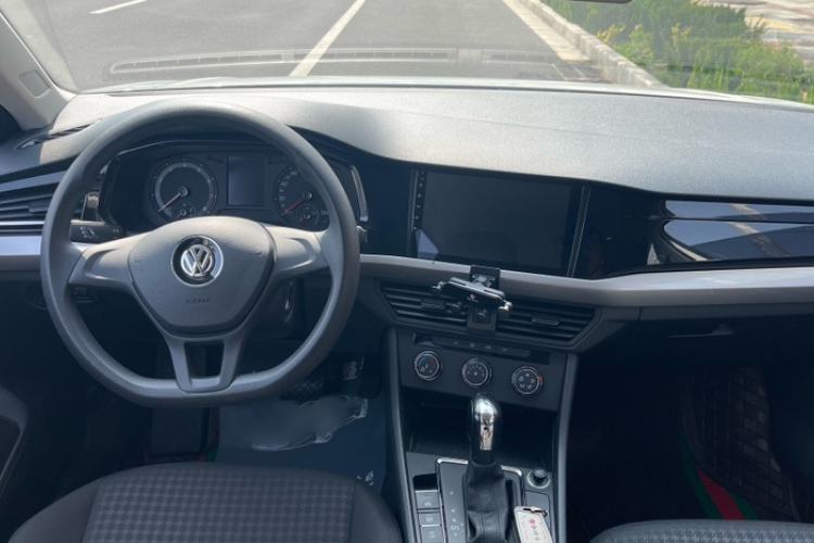 Used Volkswagen Bora 2020 1.5L Automatic Fashion Edition Interior 2