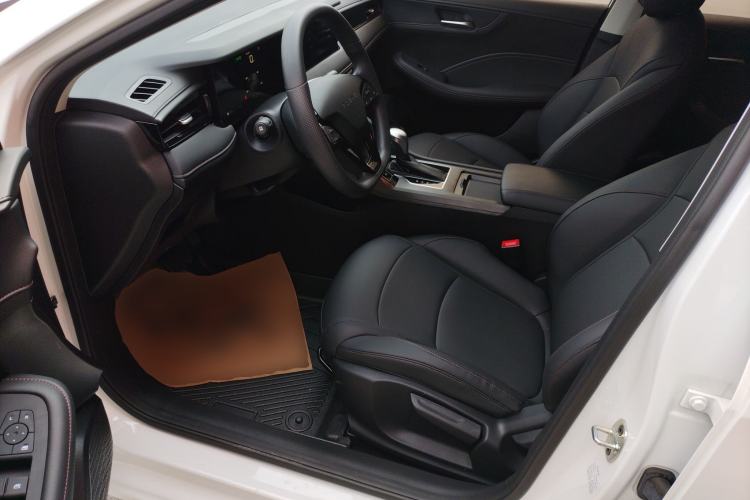 Used Roewe i5 2024 1.5L CVT Luxury Edition
