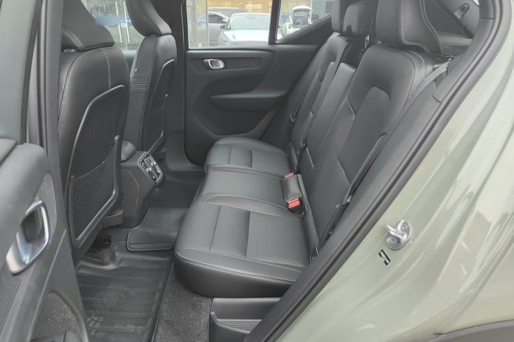 Used Volvo XC40 2024 B4 4x4 Smart Luxury Edition
