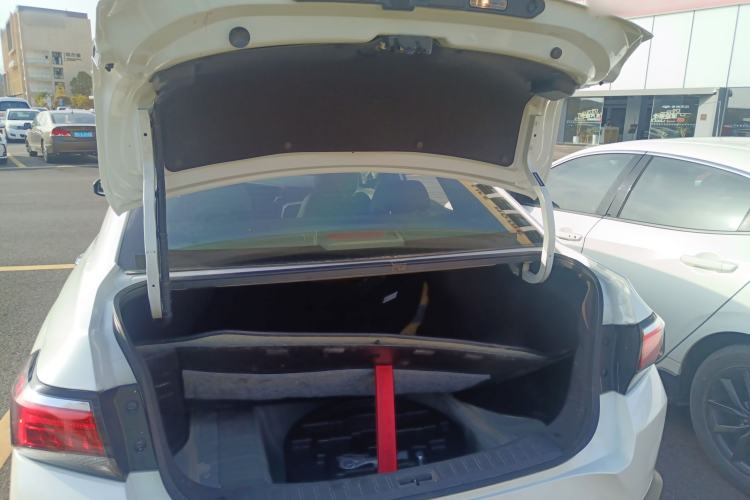 Used Venucia D60 2019 100 000 Glory 1.6L Entry Manual ChenShang Edition China VI
