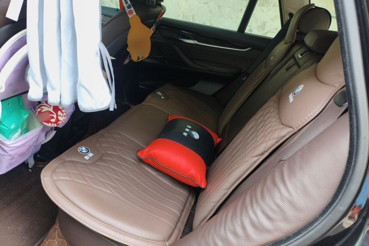 Used BMW X5  Left Rear Seat