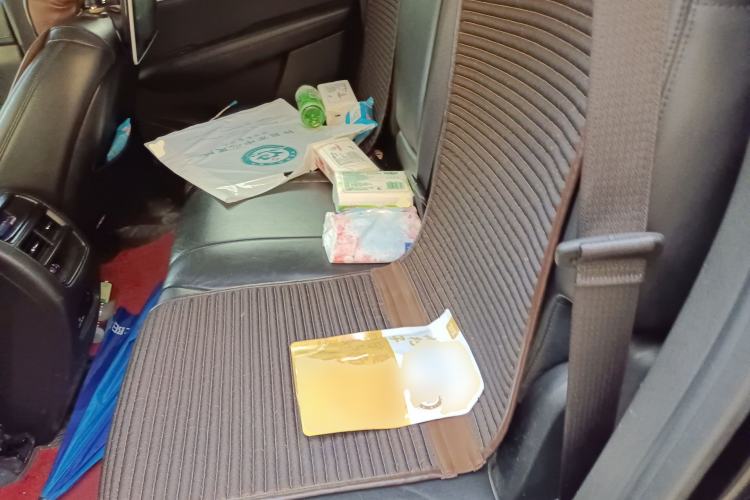 Used Cadillac XT5 2016 28T Four-Wheel Drive Luxury Model Left Rear Seat