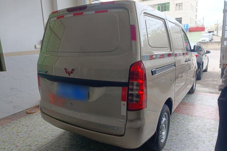 Used Wuling Hongguang V 2021 1.5L Jingqu Edition Enclosed-Window Vehicle LAR
