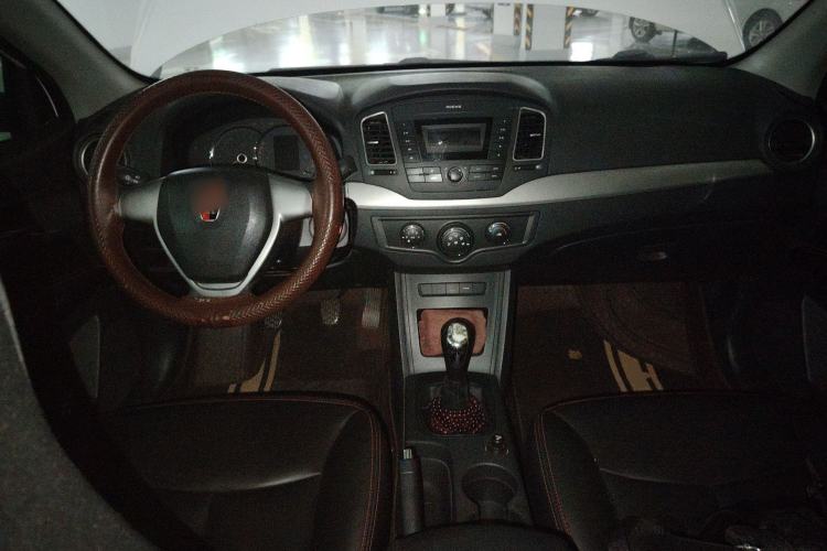 Used Roewe 350 2015 1.5L Manual Luxury Sunroof Edition Center Console