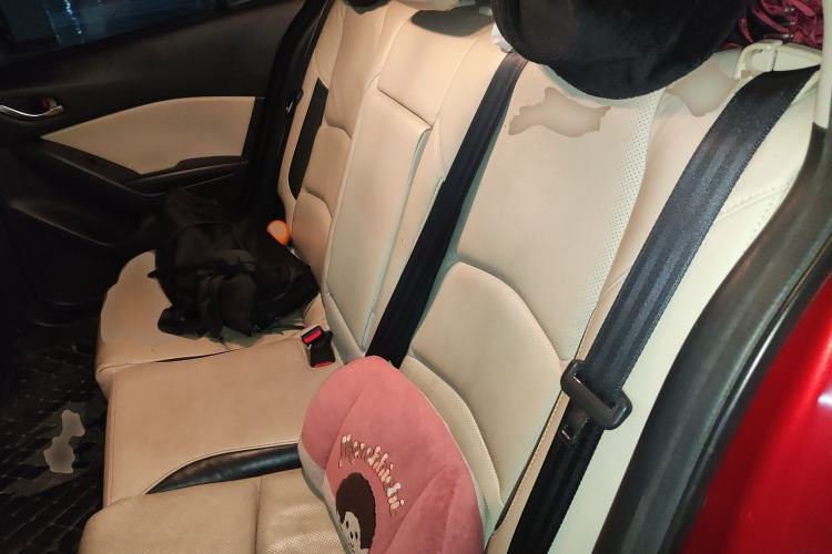 Used Mazda 3 Axela 2014 Sedan 2.0L Automatic Sport Model