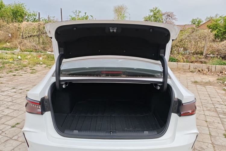 Used Chery Arrizo 8 2024 High-Performance Edition 2.0T DCT Powerfully Tuned Trunk