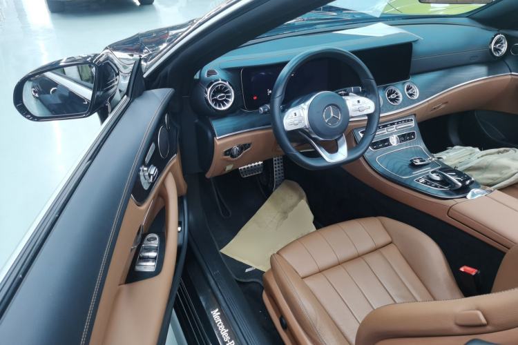 Used Mercedes-Benz E-Class 2020 E 260 Convertible Coupe Driver Seat