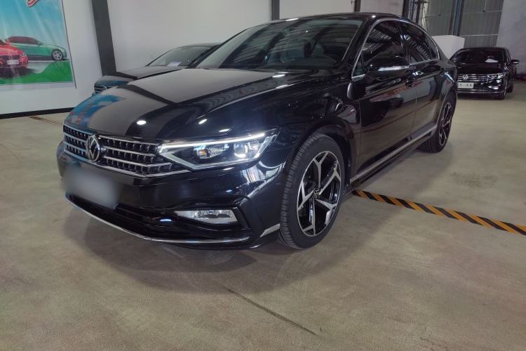 Used Volkswagen Magotan 2023 2 Million Units Limited Edition 330TSI DSG Leading Version