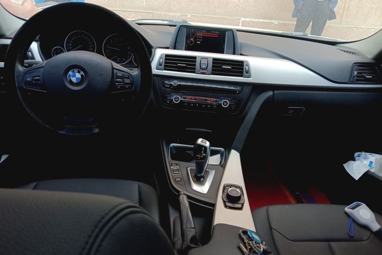Used BMW 3 Series 2015 320Li Luxury Edition Fashion Model Center Console