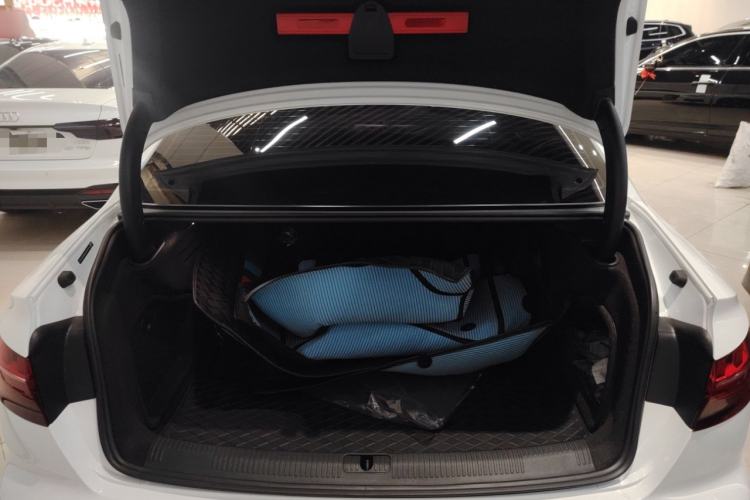 Used Audi A4L 2024 40 TFSI Fashion Dynamic Model