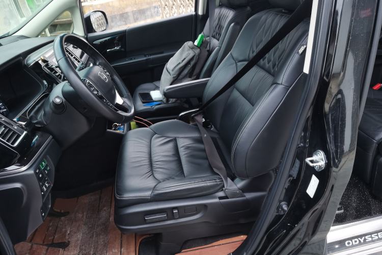 Used Honda Elysion 2019 2.0L Hybrid Luxury Edition
