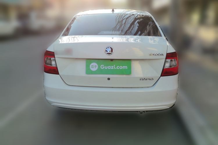 Used Skoda Rapid 2015 1.4L Manual Enjoyment Model