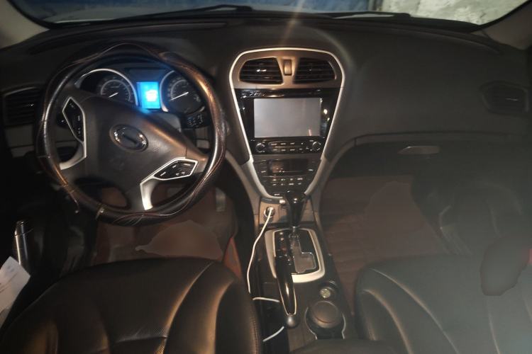 Used GAC Trumpchi GS5 2013 2.0L Automatic Two-Wheel Drive Light Interior Special Edition
