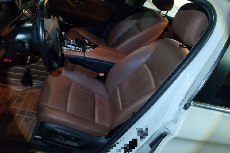 Used BMW 5 Series 2014 520Li Elegant Model
