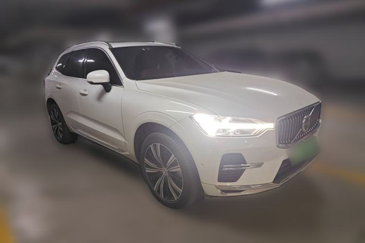 Used Volvo XC60 New Energy 2023 T8 Plug-in Hybrid Long-Range All-Wheel Drive Smart & Dynamic Enjoyment Edition Front Right 45 Deg