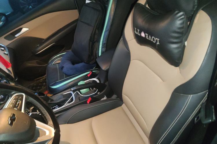 Used Chevrolet Monza 2021 320 Automatic Enjoyment Sunroof Edition Left Front Seat