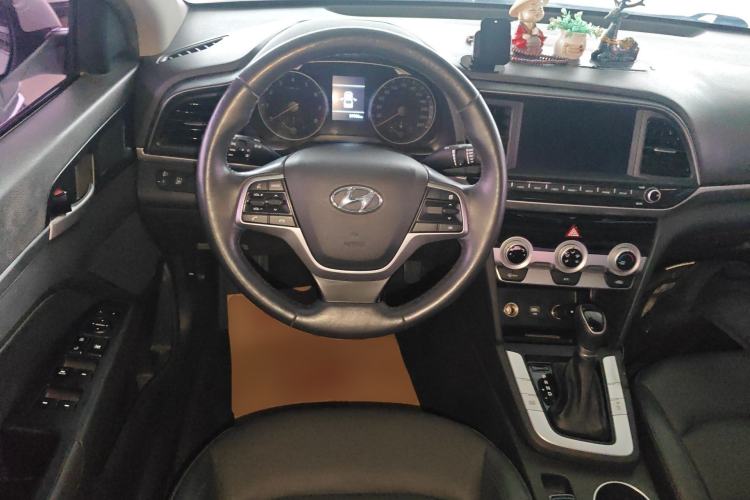 Used Hyundai Elantra (6th Generation / Lingdong) 2020 1.5L CVT Smart & Stylish – Elite Version Steering Wheel