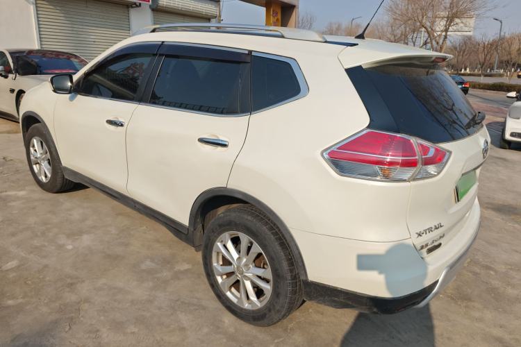 Used Nissan X-Trail 2014 2.5L CVT Leading Edition 4WD
