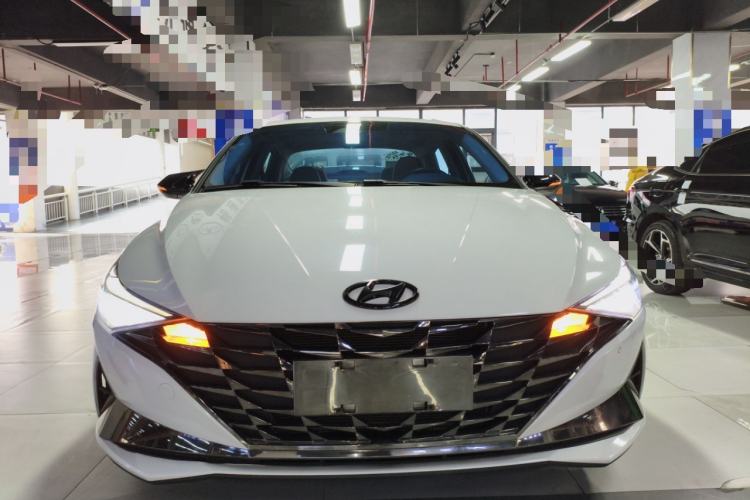 Used Hyundai Elantra 2022 1.5L CVT LUX Prestige Edition
