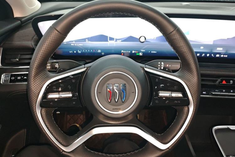 Used Buick LaCrosse 2024 28T Luxury Edition