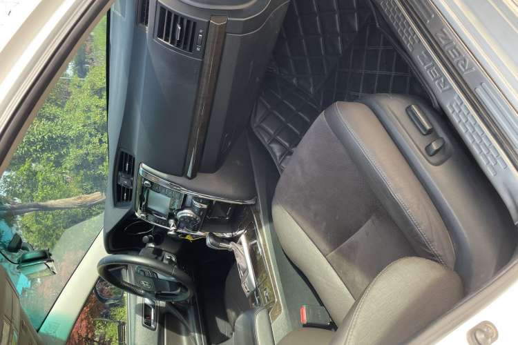 Used Toyota Reiz 2013 2.5V Shangrui Edition
