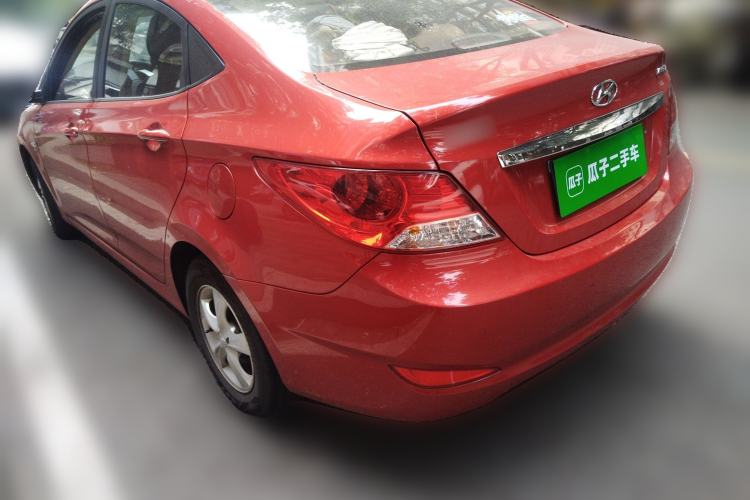 Used Hyundai Verna (older generation) 2013 Sedan 1.4L Automatic Standard GL Model Rear Left 45 Deg