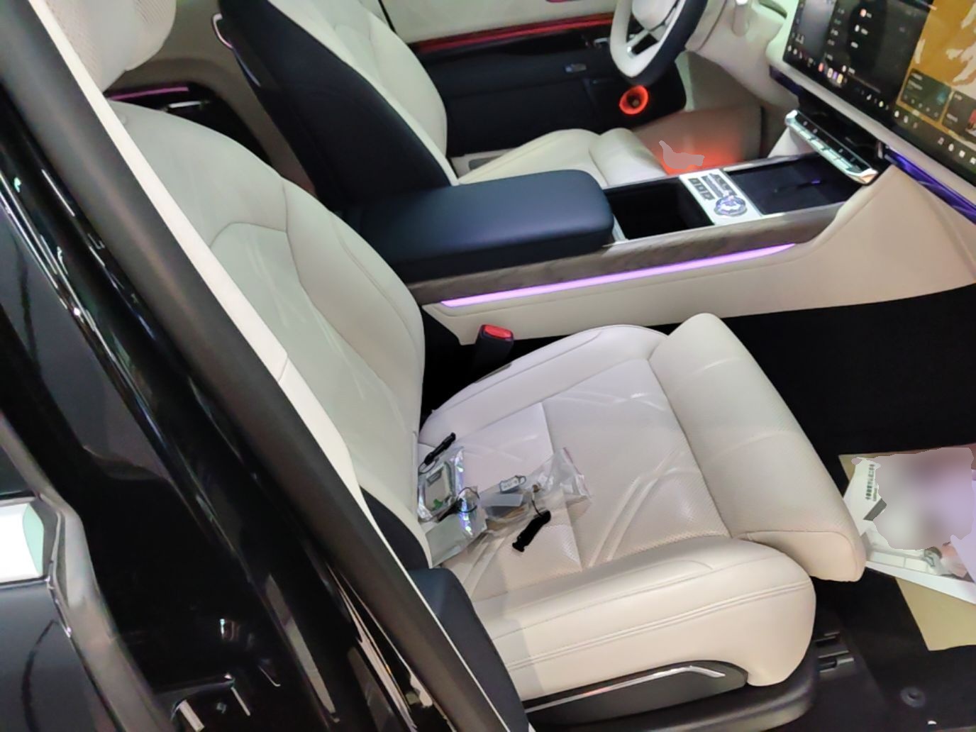 Zeekr 9X 2025 Hyper Edition 70kWh — снимка 19