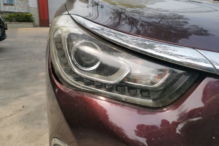 Used GAC Trumpchi GA6 2015 1.8T DCT Luxury Navigation Model Right Front Headlight