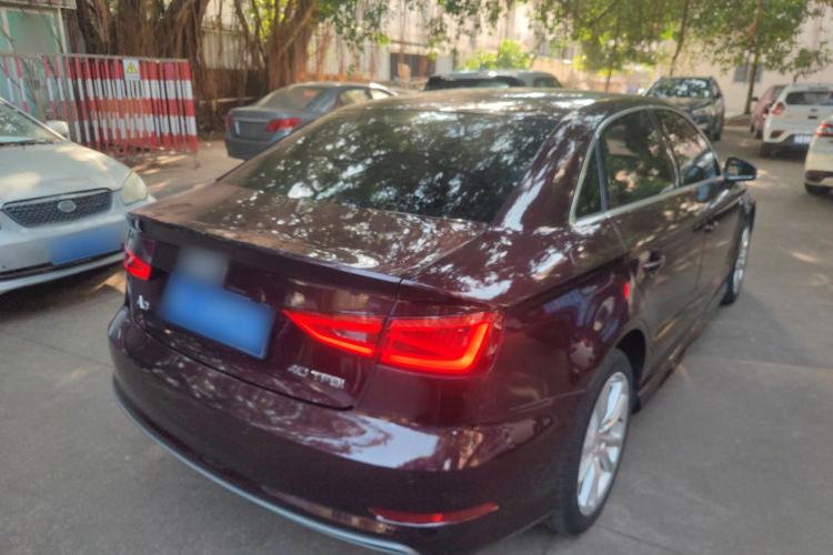 Used Audi A3 2014 Limousine 40 TFSI S line Comfort Model