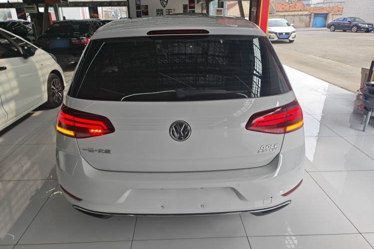 Used Volkswagen Golf 2018 230TSI Automatic Comfort Model
