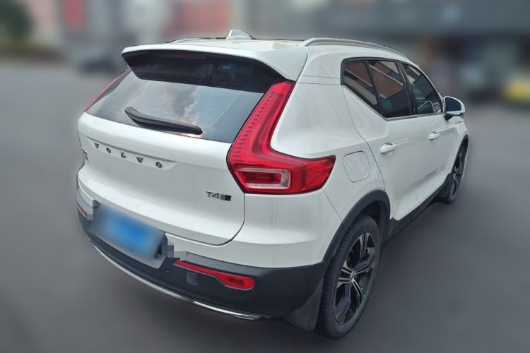 Used Volvo XC40 2020 T4 Four-Wheel Drive Smart Luxury Edition Rear Right 45 Deg