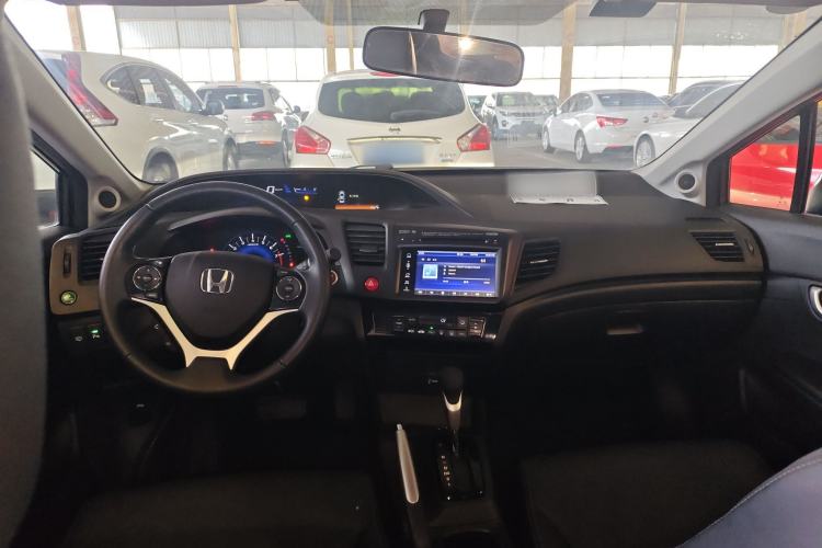 Used Honda Civic 2014 1.8L automatic luxury edition