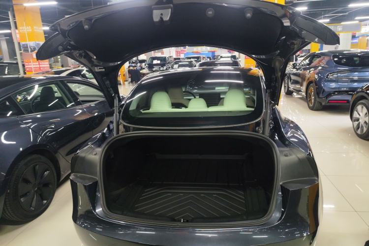 Used Tesla Model 3 2023 Long-Range All-Wheel-Drive Version