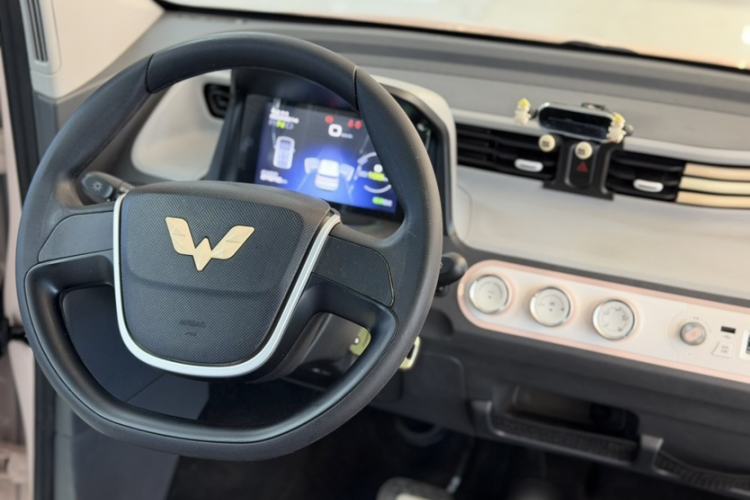 Used Wuling Hongguang MINIEV 2021 Macaron Premium Model – Lithium Iron Phosphate