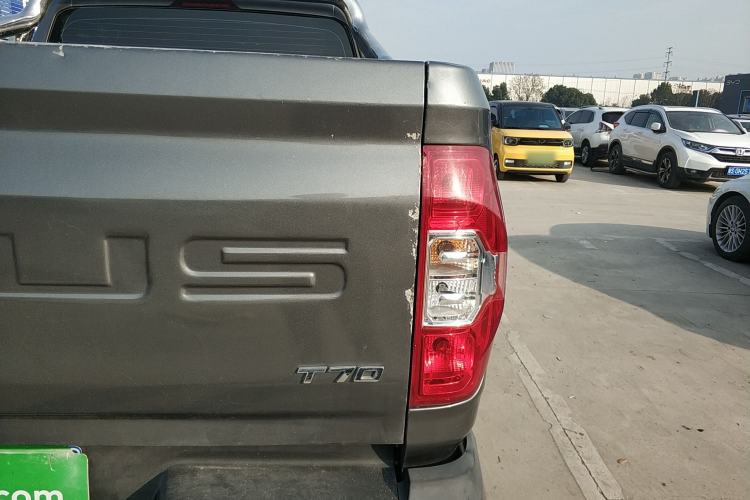 Used SAIC MAXUS T70 2021 2.0T Diesel Automatic 4x4 Elite Version with Long Bed and High Ground Clearance
