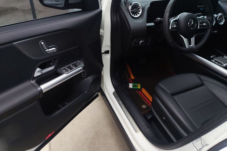 Used Mercedes-Benz GLA 2023 GLA 220
