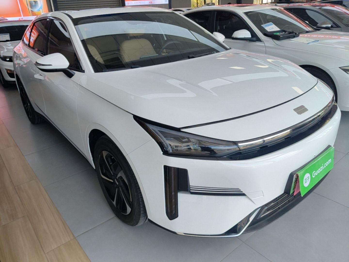 Geely Galaxy L6 2023 60km PLUS — снимка 3