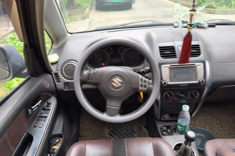 Used Suzuki SX4 2012 1.6L Manual Ruiqi Model