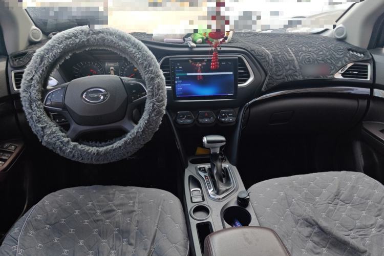 Used GAC Trumpchi GS4 2017 235T Automatic Two-Wheel Drive Elite Edition Center Console
