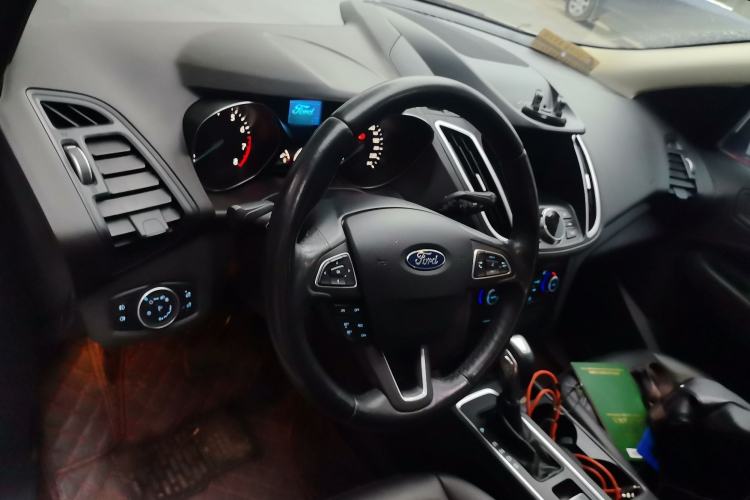 Used Ford Kuga 2019 EcoBoost 180 Two-Wheel-Drive Platinum Edition China VI Standard