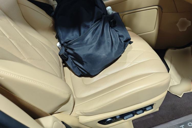 Used Hima AITO M9 2024 Range-Extended Ultra Version 52 kWh 5-Seater Model