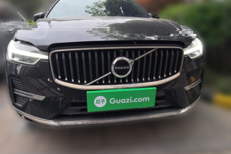 Used Volvo XC60 2024 B5 4x4 Smart Luxury Edition Front