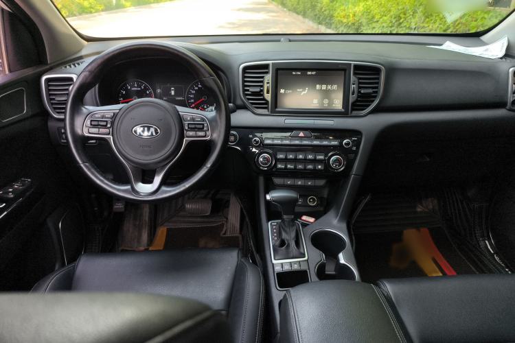 Used Kia KX5 2016 2.0L Automatic 2WD Premium Center Console