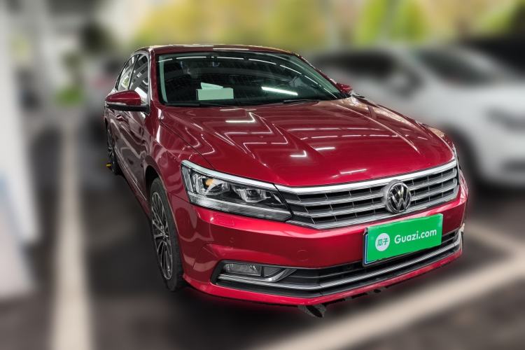 Used Volkswagen Passat 2016 330TSI DSG Prestige Edition Front Right 45 Deg