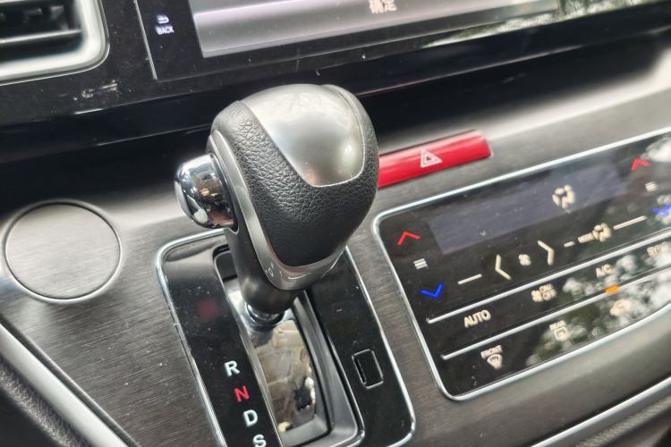 Used Honda Elysion 2016 2.4L Classic Edition Gear Lever