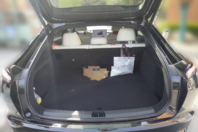 Used ONVO L60 2024 60 kWh Rear-Drive Version