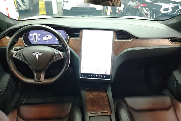 Used Tesla Model S 2019 Long-Range Version
