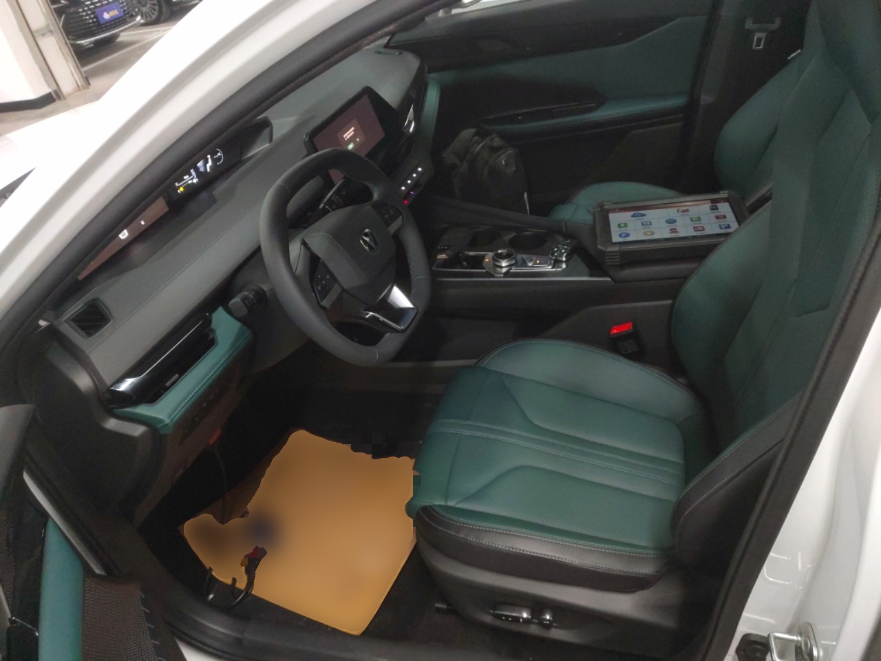 Переднее сиденье в автомобиле