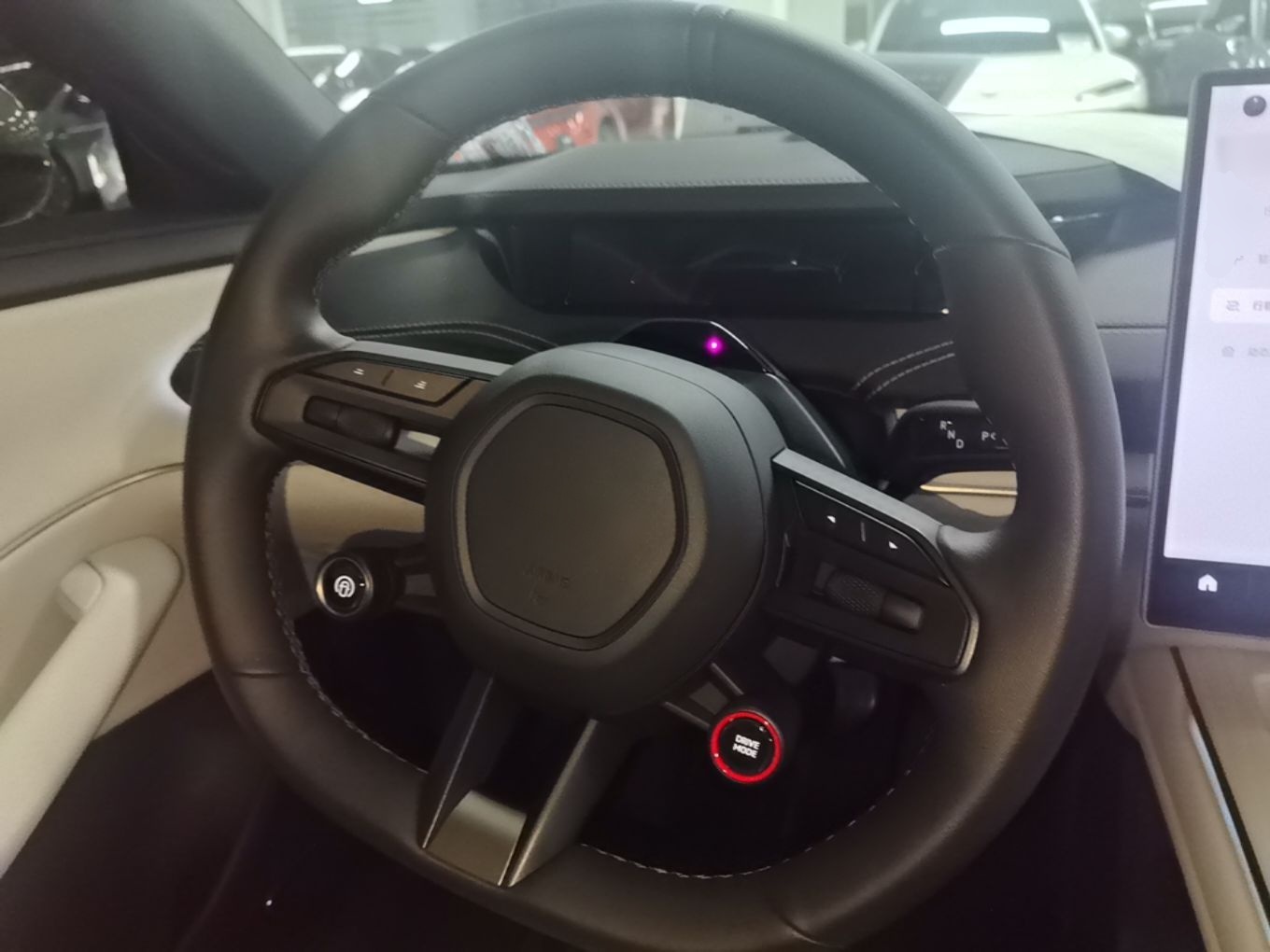 Xiaomi Auto SU7 2024 Rear-Drive Ultra-Long Range Advanced Pro-Level Intelligent Driving Version — снимка 13