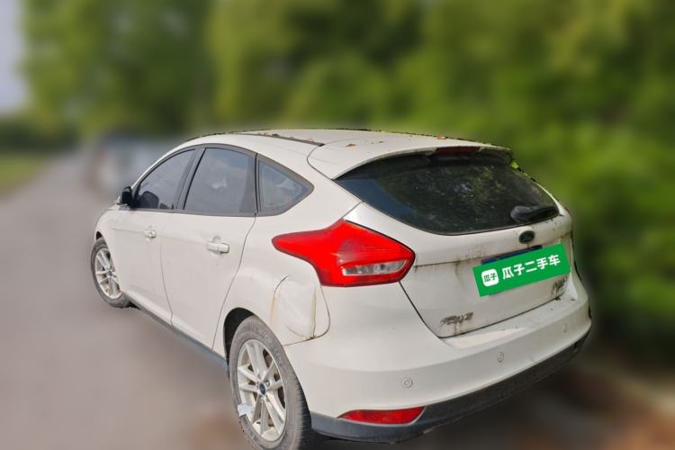 Used Ford Focus 2015 Hatchback EcoBoost 125 Automatic Supreme Style Edition
